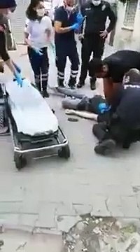 Adana'da polisin uygulama yaptığını görünce kaçan Suriyeli Ali Hemdan (19), 'dur' ihtarına uymayınca vuruldu