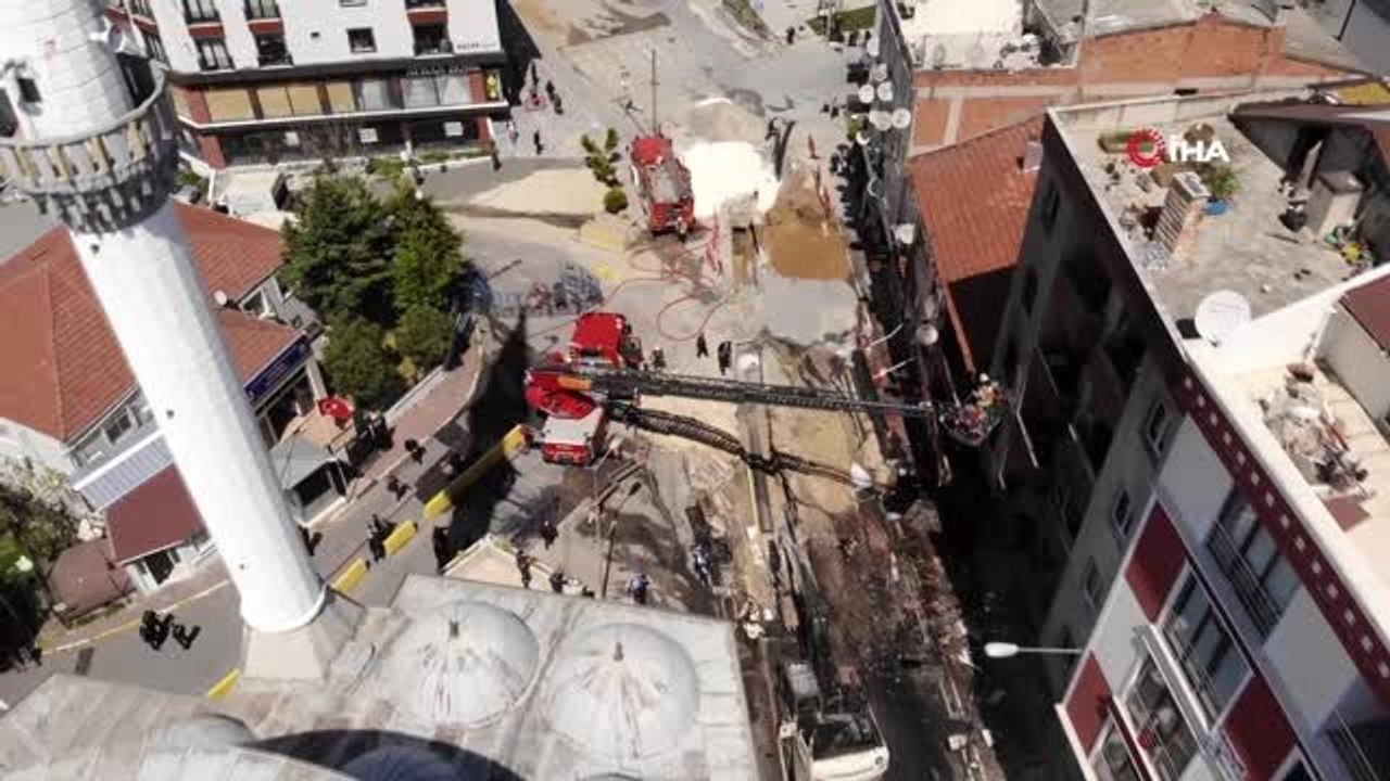 Beylikdüzü'nde doğalgaz patlaması; alevler metrelerce yükseğe çıktı