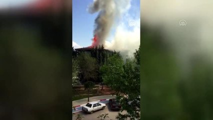 Türk Telekom binasında yangın çıktı (2)