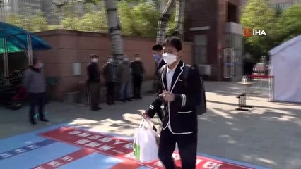 - Pekin'de 50 bin lise öğrencisi ders başı yaptı