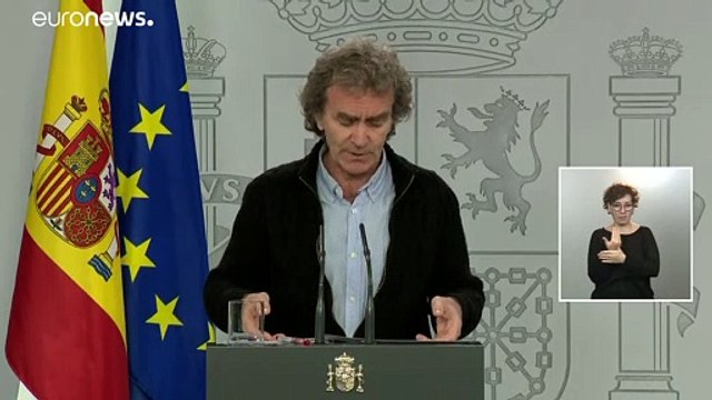 Las muertes y contagios diarios por COVID-19 en España siguen una tendencia estable a la baja