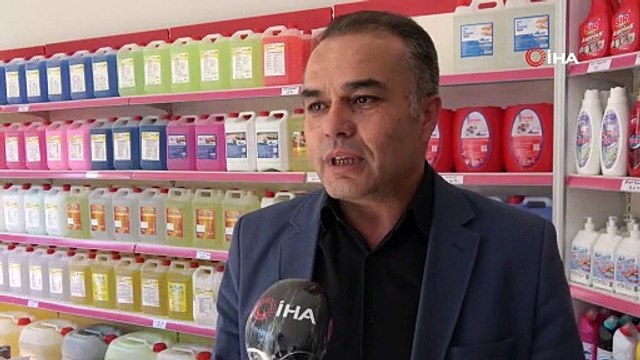 Biri oyaladı, biri görüş açısını kapattı, diğeri ürünleri çaldı