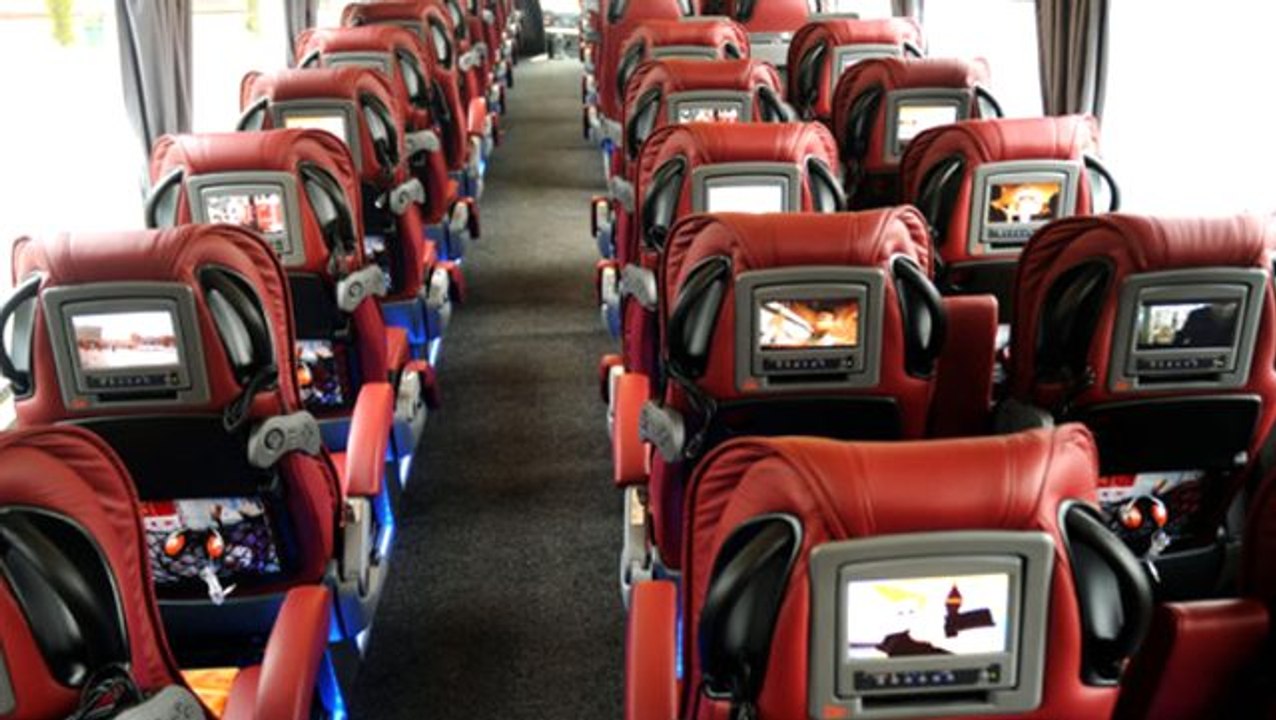 Seyahat kısıtlaması sonrası Rize-Trabzon otobüs...