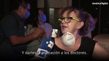 Vecinos de hospital mexicano aplauden a sanitarios que combaten el COVID-19