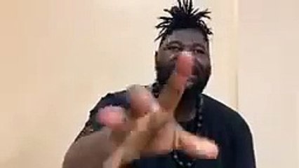 Clash Adebayor Vs Gogoligo, un humouriste camerounais prend la défense de l'épervier