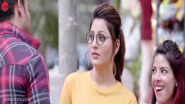 Dil Apni Hado Se nikal Kar Teri Hado Me Ja Baitha Hai