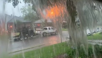 Downpours hit Louisiana neighborhoods