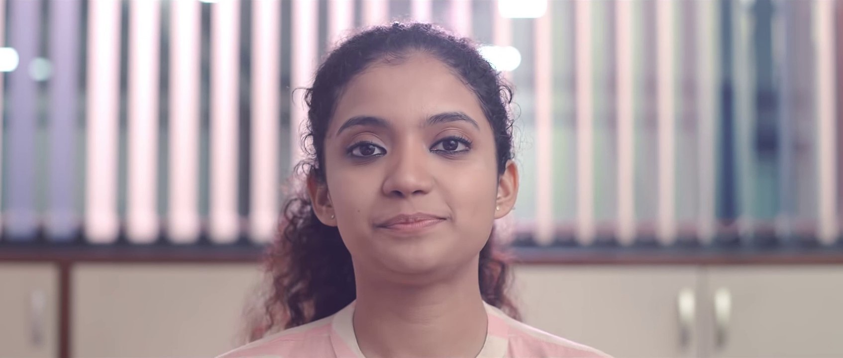 HELEN_Malayalam_Movie_Pon_Thaarame_Song_Video_Vine