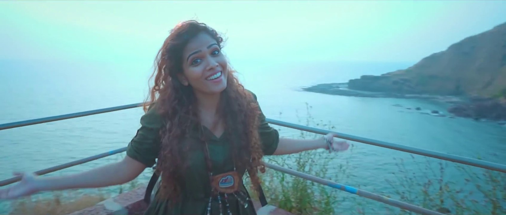 Kannadi_Koodum_Kootti___കണ്ണാടി