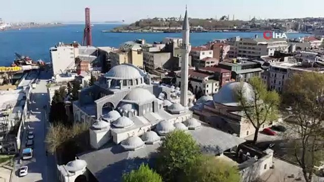Mimar Sinan'ın 432 yıllık Tarihi Kılıç Ali Paşa Medresesinin kubbelerini soyudular