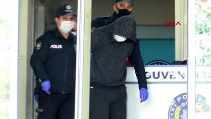 EMİNÖNÜ MEYDANINDA GÜVERCİNLERİ EZEN KİŞİ ADLİYEYE SEVK EDİLDİ
