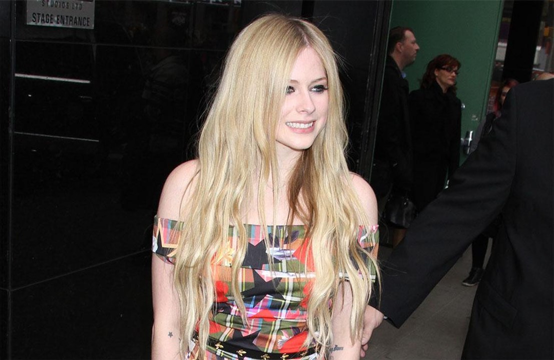 Avril Lavigne offered support to Justin Bieber