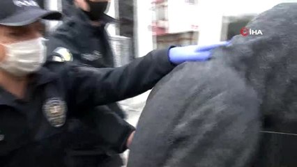 Eminönü'nde kuşları ezen vicdansız sürücü adliyeye sevk edildi