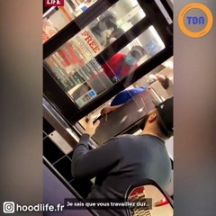 Il réalise un magnifique acte de générosité !