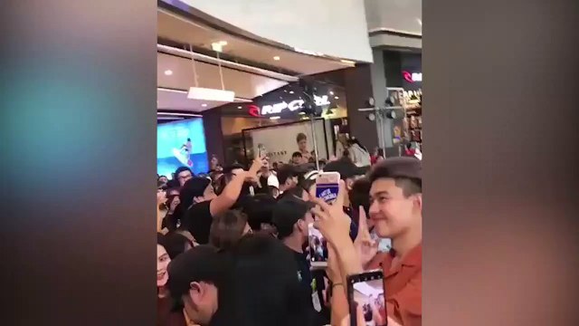 Baifern họp fanmeeting Thái Lan