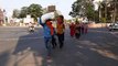 झाँसीः 600 किलोमीटर पैदल चलकर लोग पहुंचे अपने घर