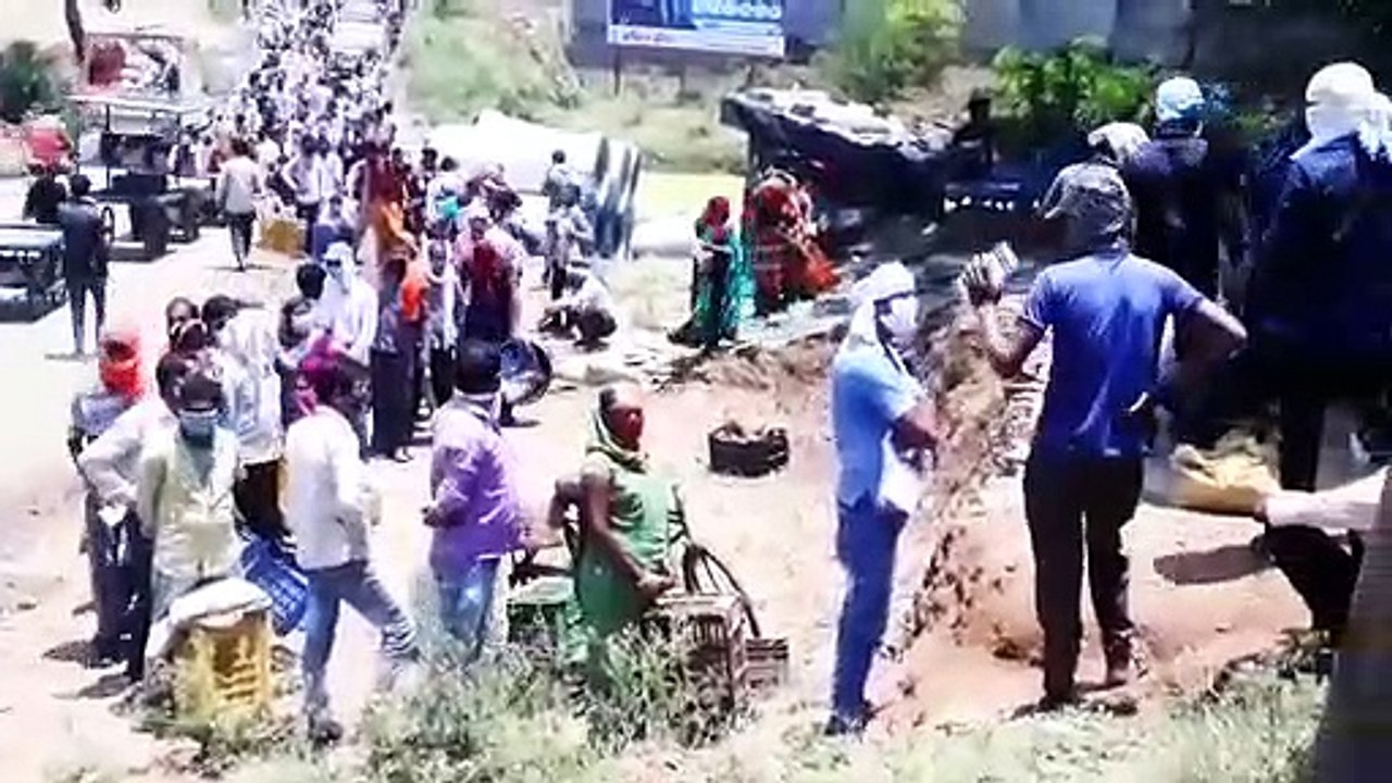video_लॉकडाउन से रोजगार छिना तो चाट ठेला, कबाड़ी व मजदूर भी बन गए सब्जी वाले