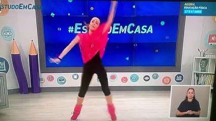 Energia da Prof. de educação física do #EstudoEmCasa torna-se viral