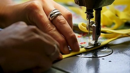 صنع الكمامات "مجهود حربي" تتكرس له مصممات الأوبرا في زمن كورونا