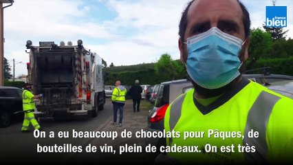 Confinement en Gironde : à Mérignac, les habitants de la rue des poètes applaudissent les éboueurs