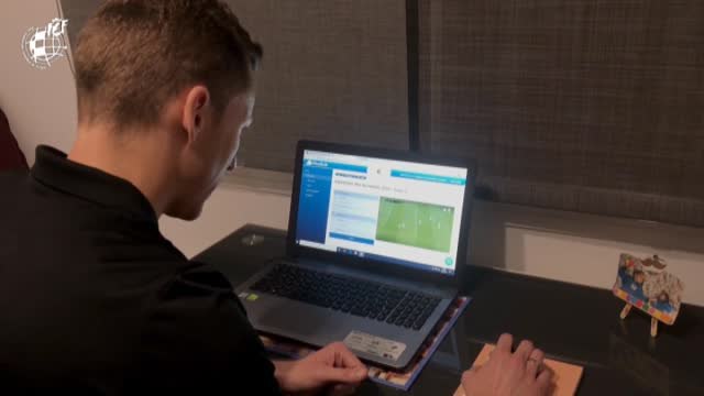 Los árbitros pasan pruebas telemáticas a la espera de que vuelva el fútbol