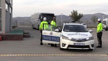 Koronavirüs tedbirleri kapsamında Rusya'dan 98 Türk vatandaşı uçakla  getirildi