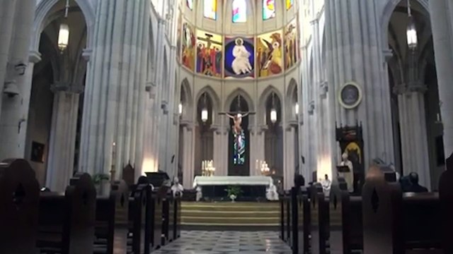 Ayuso: A mi no me ofenden con unas lagrimas, me ofenden con las más de 12.000 familias que no se han despedido de sus familias