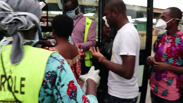 Le Ministre des transports offre 20 000 masques aux structures sous sa tutelle