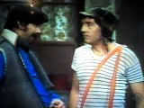 Chaves conversando com Seu Furtado