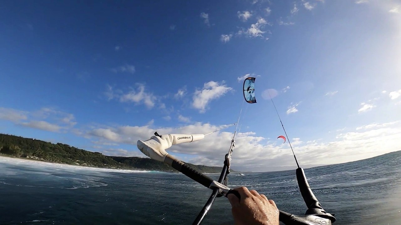 Kitesurfing a Deep Barrel