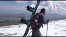 Artos Dağı'nda Van Gölü manzaralı snowboard keyfi