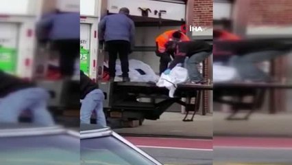 - New York'ta cenaze evinin önünde bulunan 60 cesetle ilgili soruşturma başlatıldı