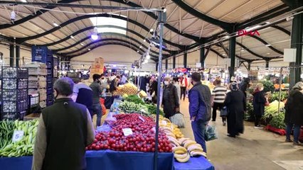 Yasak öncesi Bursa pazarlarında yoğunluk