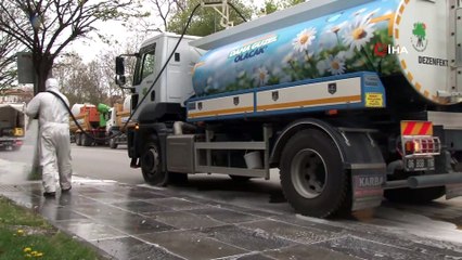 Başkent’te bir mahalle uçtan uca dezenfekte edildi