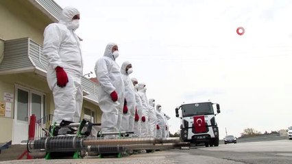 Başkent'te bir mahalle uçtan uca dezenfekte edildi