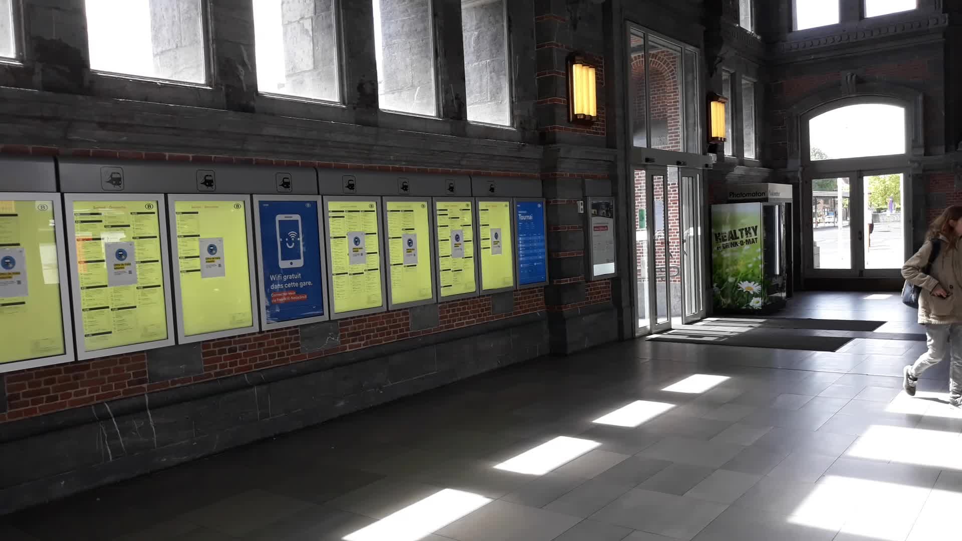 Tournai interieur gare sans mobilier 30.04.2020 - Vidéo Dailymotion