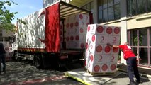 Türk Kızılay ile Coca Cola'dan sağlık çalışanlarına tıbbi malzeme desteği