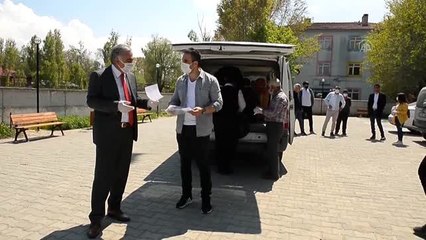 Öğretmenler dar gelirli aileler için seferber oldu