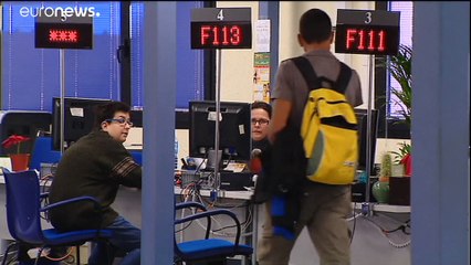 Eurostat: европейцы остаются без работы