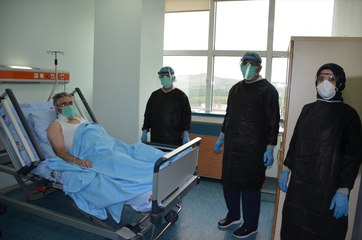 Pasien Terapi Plasma Darah Pertama di Turki Sembuh dari Covid-19