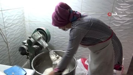 Ramazan Pidesi'ne kadın eli değdi