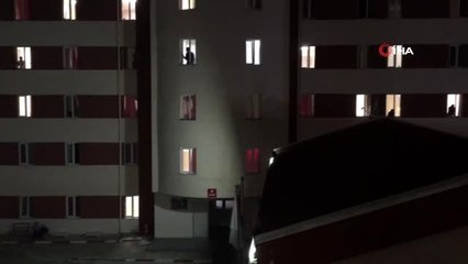 - Ukrayna'dan tahliye edilen vatandaşların kaldığı yurtta konser verildi