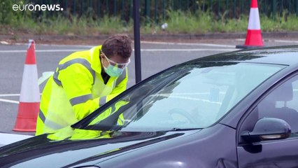 Napi többszáz halott mellett tervezgeti a nyitást Nyugat-Európa