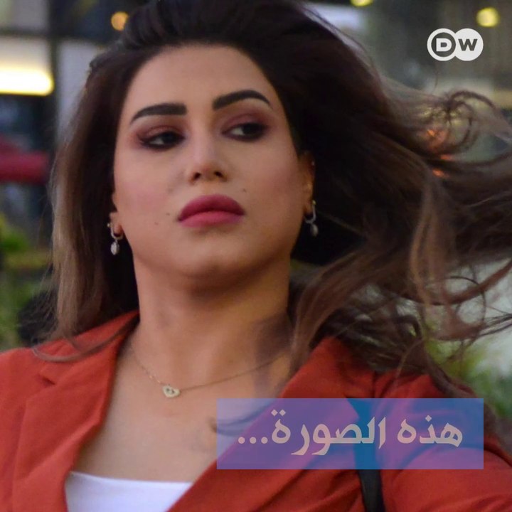 سعوديات من دون حجاب و عباءه يتجولون في شوارع الرياض
