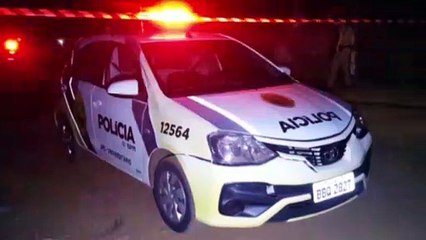 Скачать видео: Homem é encontrado morto em frente a portão de residência no Cascavel Velho