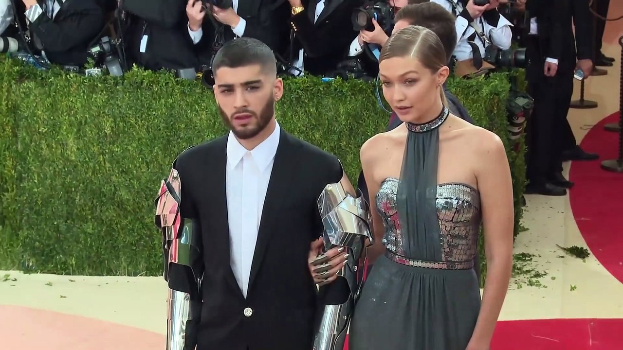 Gigi Hadid PREGNANT! Zayn Malik & Gigi Expecting First Child!