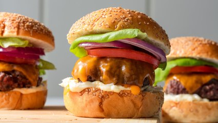 Here's How To Make The Perfect Burger