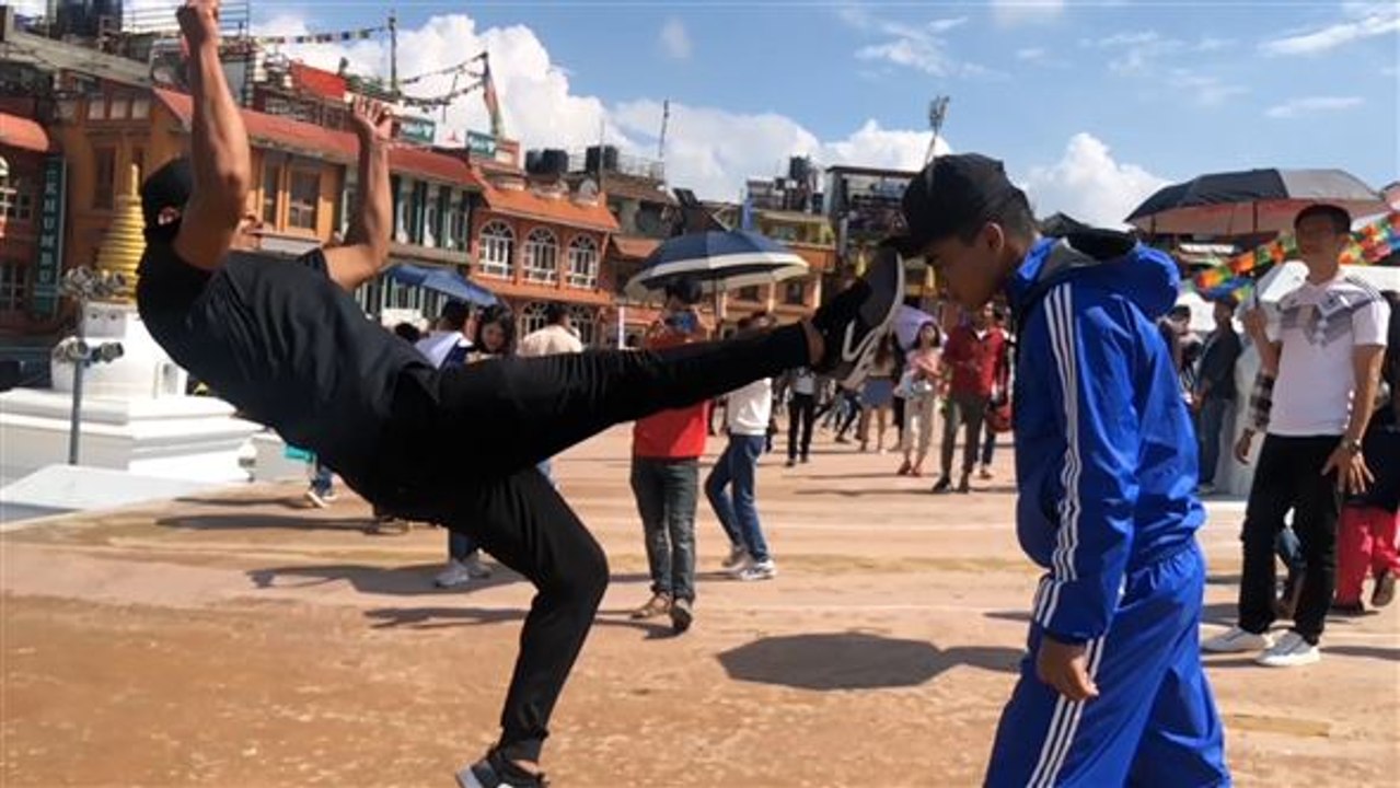 Dieser Weltrekordler schafft 16 Saltos in 30 Sekunden