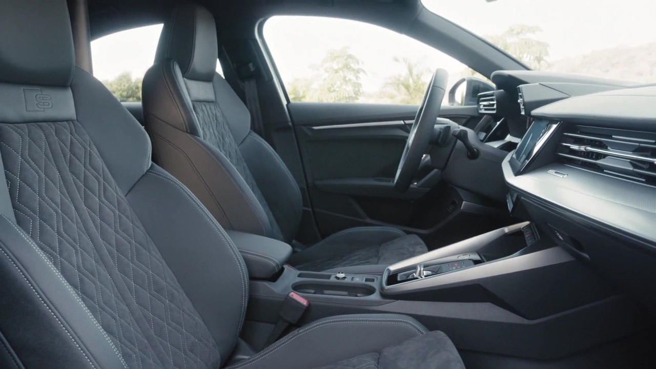 Die neue Audi A3 Limousine - das Cockpit - Fokussiert und digitalisiert