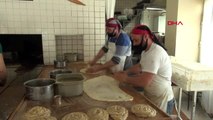 Orta Anadolu'nun yöresel lezzeti 'tahinli pide'